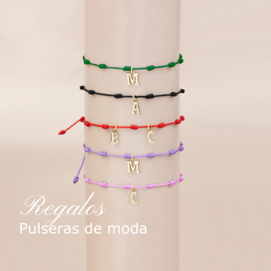 pulsera de iniciales